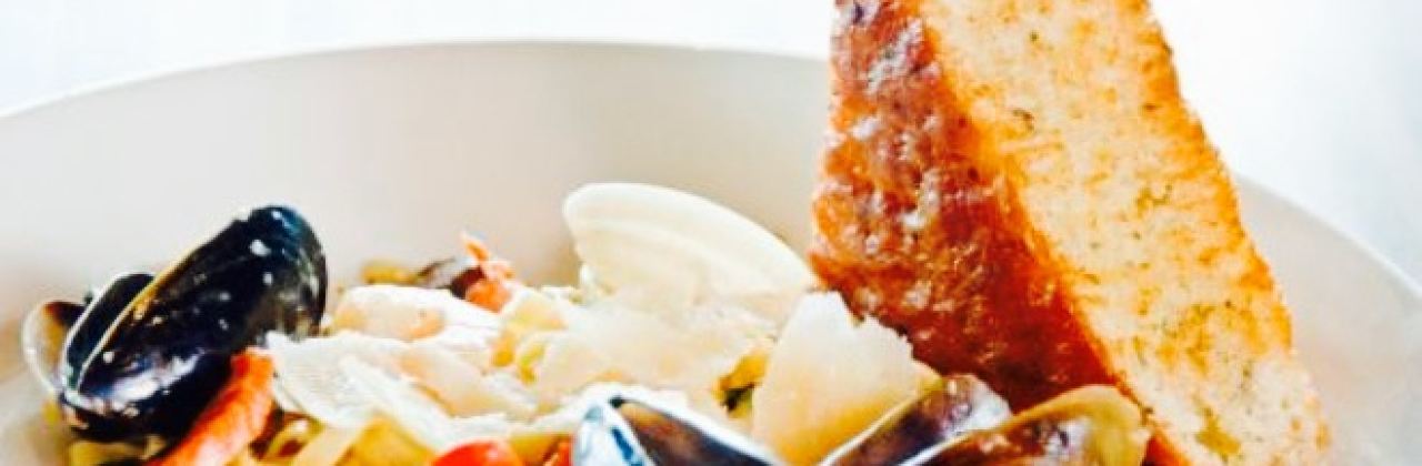 ROMEOs Kitchen + Spirits