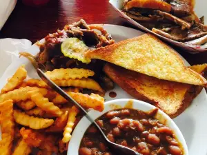 M&W Smokehouse Barbecue