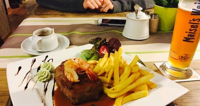 Bistro Cafe Zum Kanapee