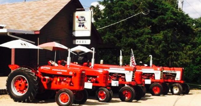 Red's Tavern & Pizzeria