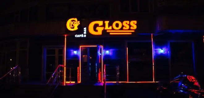 Gloss Cafe & Bar