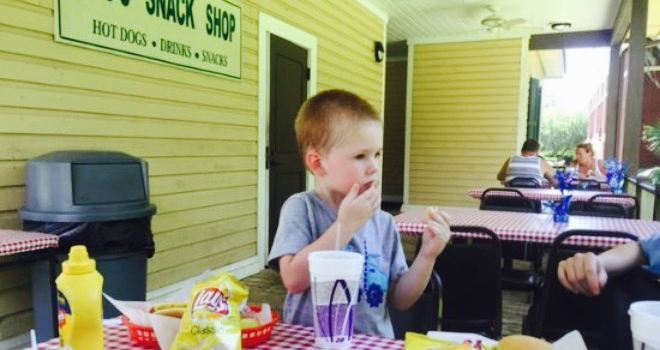 Doc's Snack Shop
