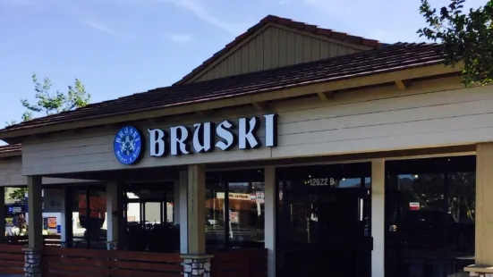 Bruski Burgers and Brew