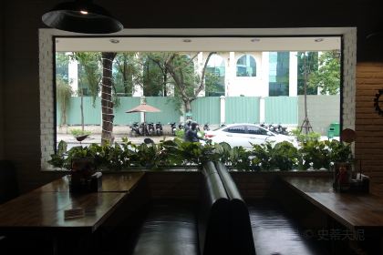 Al Fresco's Trần Phú