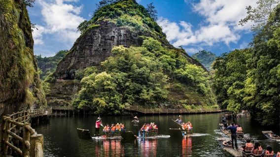 Jiulong Pool