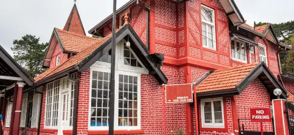 Hotels near Tea factory tour nuwara eliya