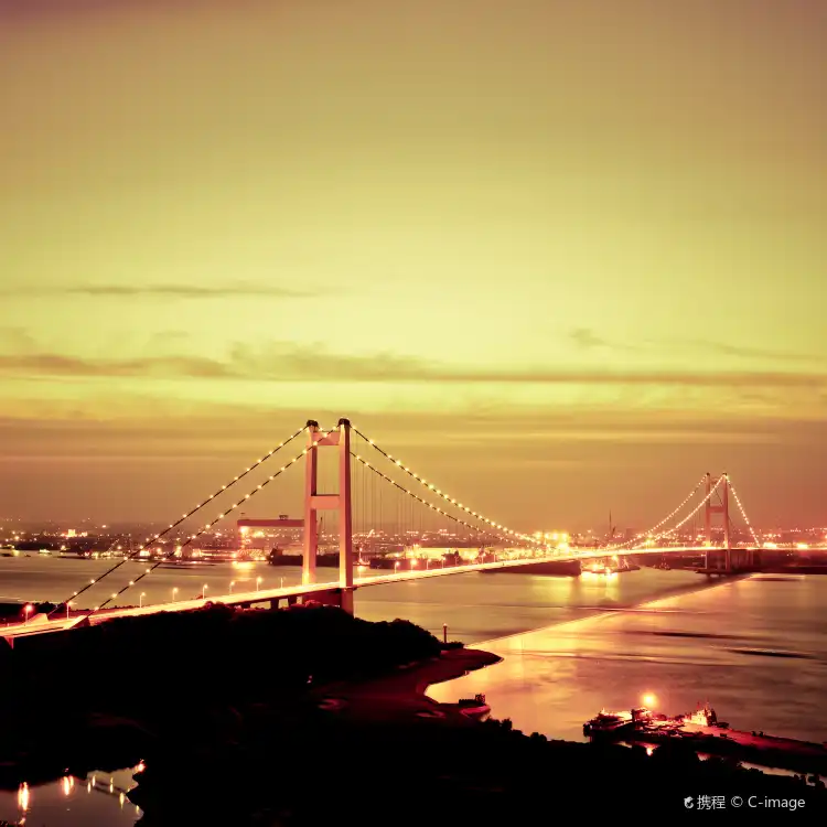 Hotels near Jiangyin Bridge
