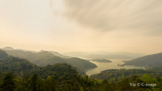 Ruyuan Nanshuihu National Wetland Park