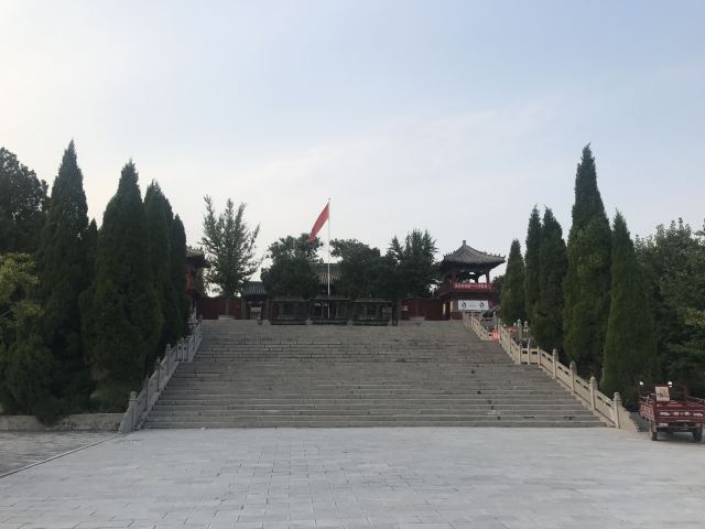 퉁멍산