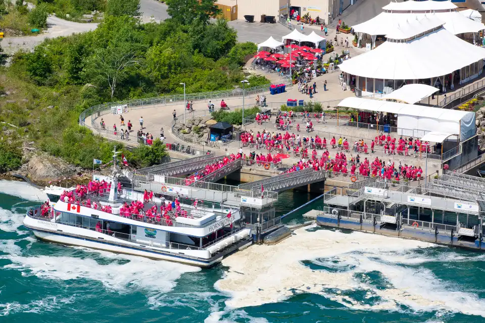 2_Niagara City Cruises