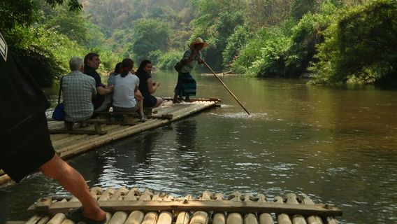 Bamboo Rafting ( Panda Tour )