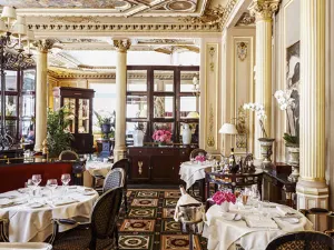 Cafe de la Paix