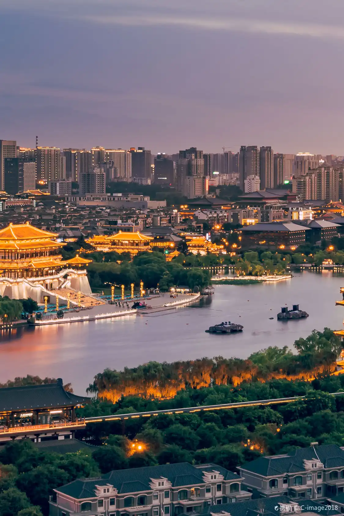 Hoteles cerca de Tang Lotus Garden