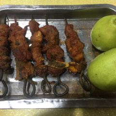 识途抓饭馕坑肉烤羊排(圣果名苑店) User Photo