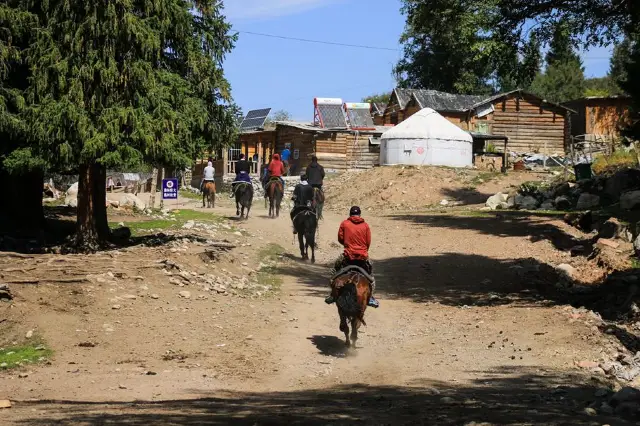 Horse Riding in Tekes
