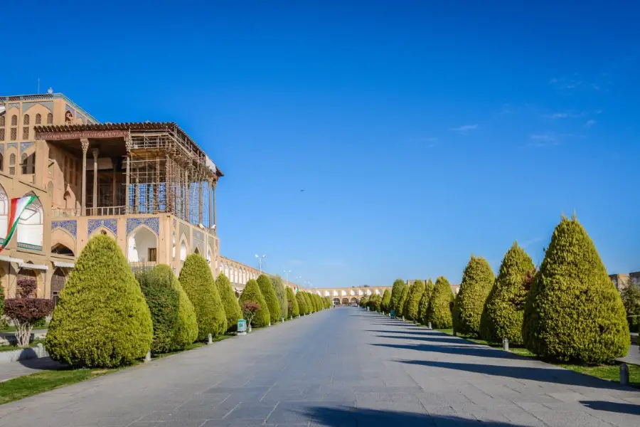 Naqsh-e Jahan Square