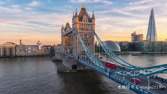 Tower Bridge