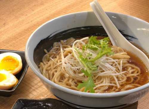 Ramen Cubism