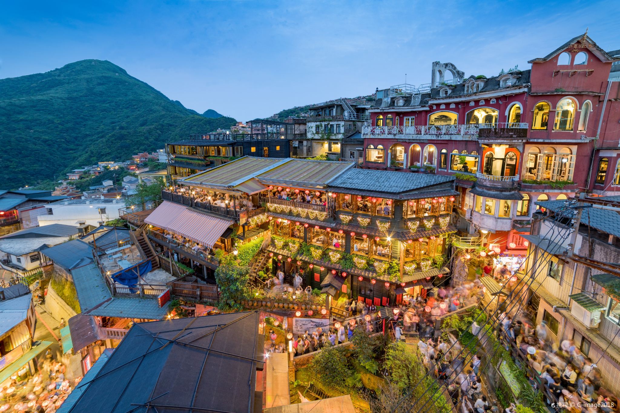 Shifen Old Street + Yehliu Geopark + Jiufen Old Street 1-day tour [Taipei private charter day experience]
