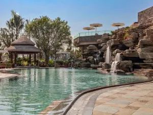 Holiday Inn Resort