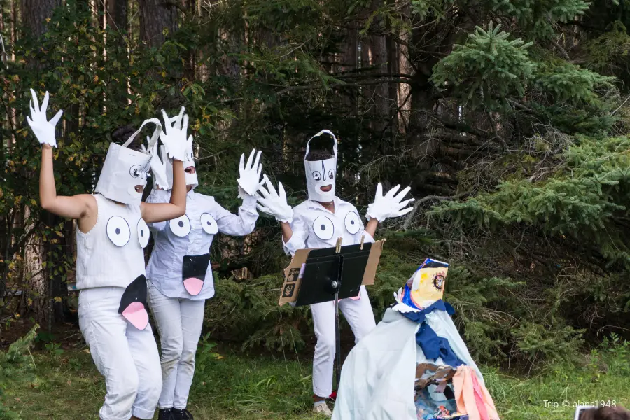 Bread & Puppet Theatre