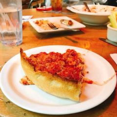 Lou Malnati's Pizzeria User Photo