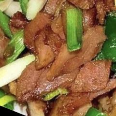 YANG YANG SHI FU ER DIAN User Photo