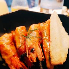 THE ONE 여행 사진