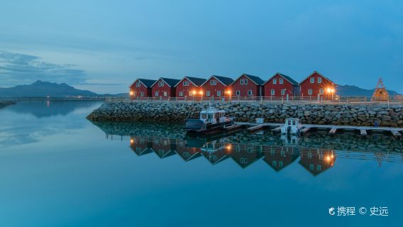 Isla Este de Lofoten: Iglesia de Madera + Cala de los Juncos + Henningswell + Playa Paraíso Eggum