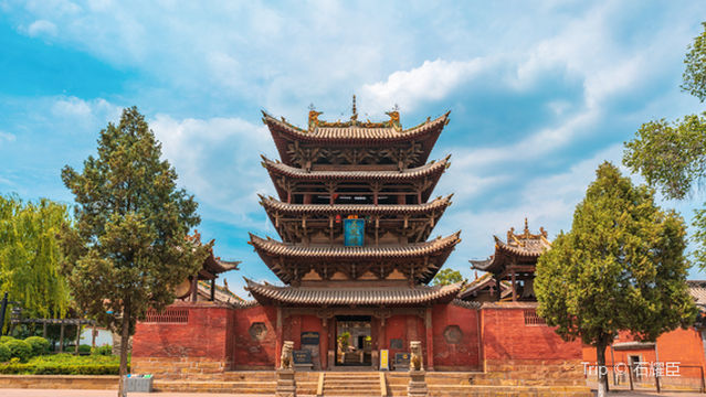 The Five-Phoenix Pavilions