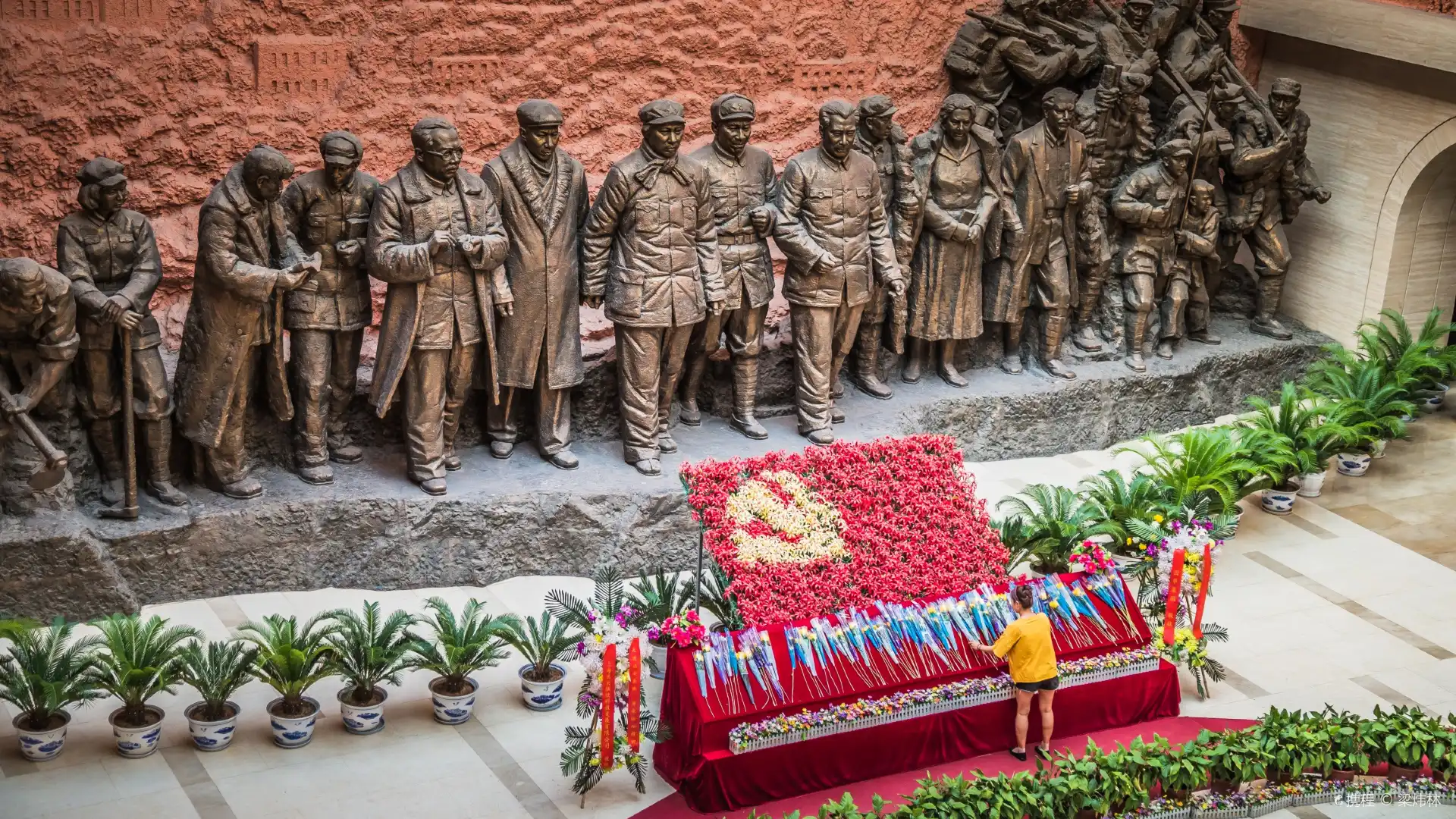 Hotels near Yan'an Revolution Memorial Hall