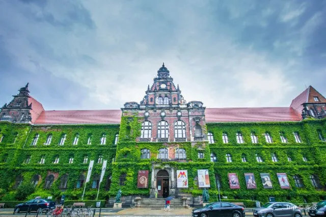 How to Make The Most of Your Visit to Warsaw