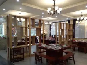 志晖园辣子鸡圆子鸡(寻甸店)