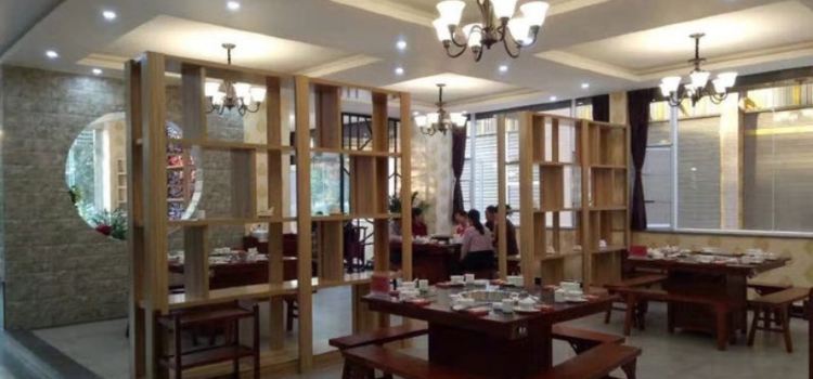 志晖园辣子鸡圆子鸡(寻甸店)