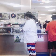 Young's Fish Market User Photo