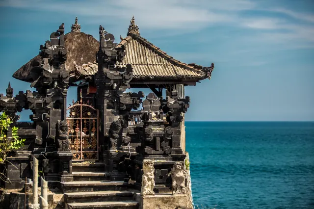 10 Must-See Attractions in Bali