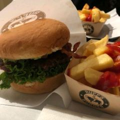 Ruff's Burger User Photo