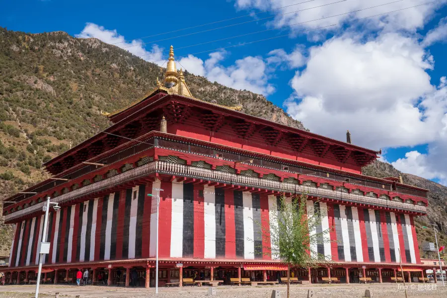 Leiwuqi Temple