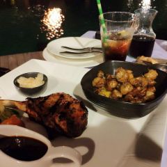 MOONLITE KITCHEN AND BAR User Photo