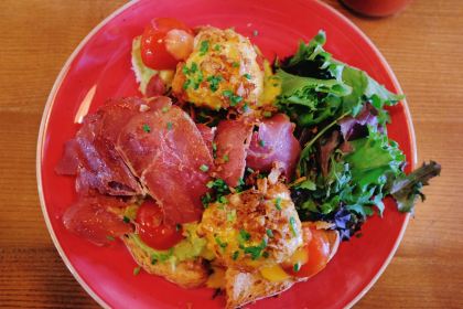 Zenith - Brunch & Cocktails Bar