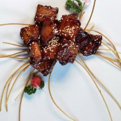 荖猎户·中华原烹雅宴艺术餐厅 User Photo