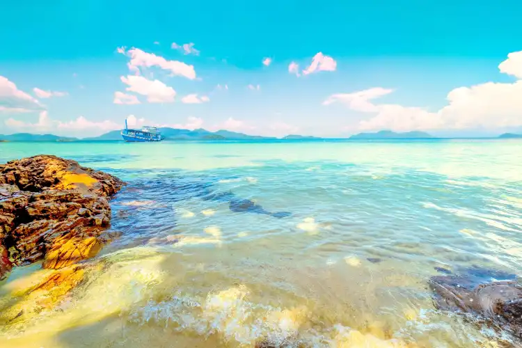 Hotels near Ko Wai