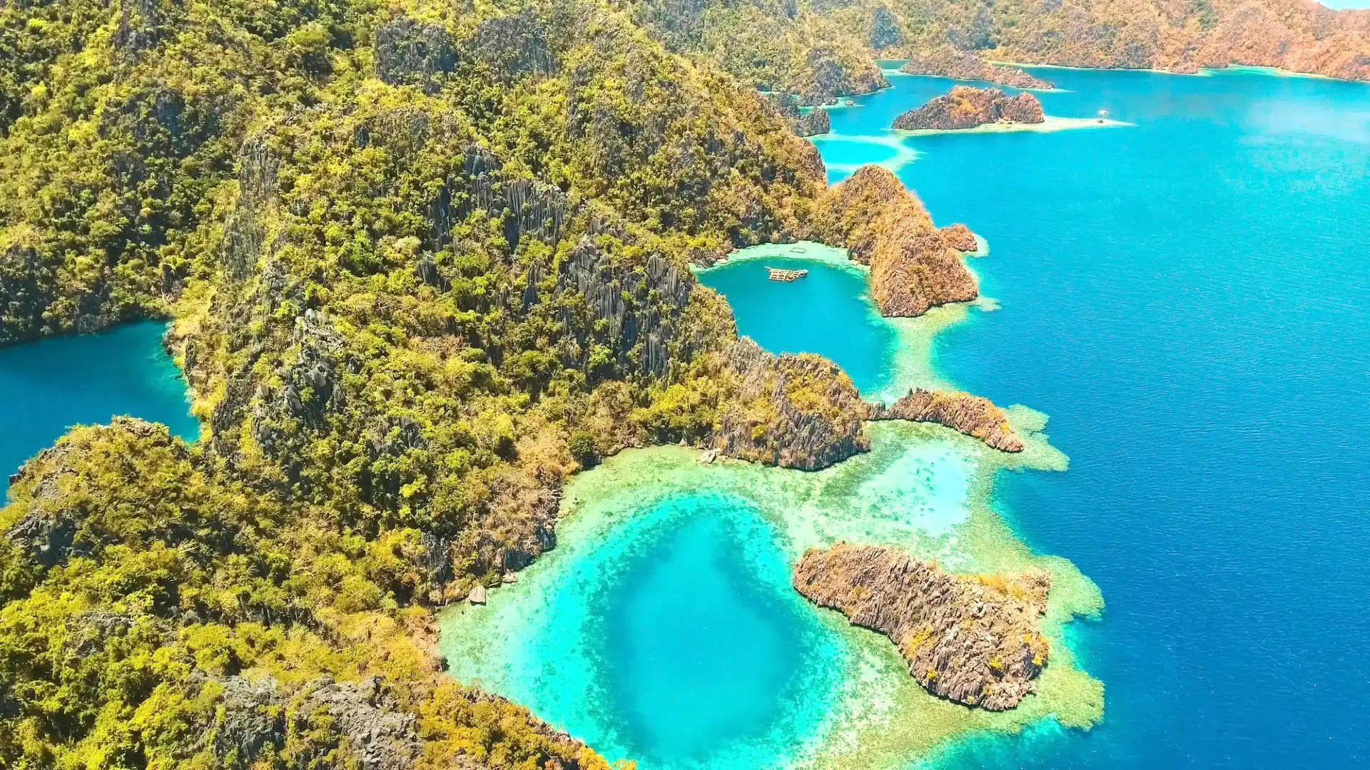 Hotels near Barracuda Lake