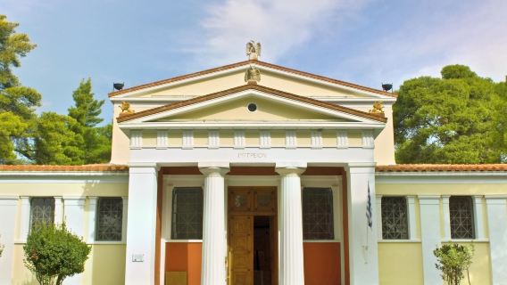 Chillon Castle + Lac des Joncs + Lavaux Wine Museum