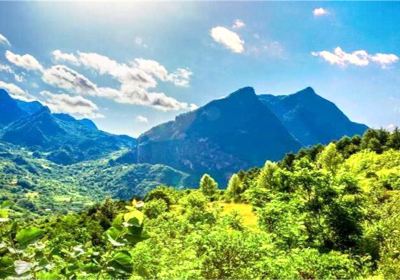 Yunping Three Gorges