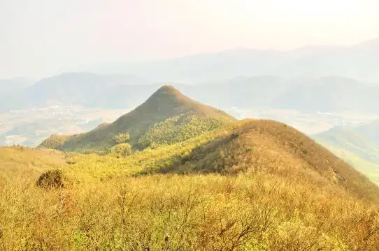 Hotels near Luniao Mountain