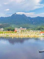 Yapotian Baishui Village Natural Eco-tourism Resort