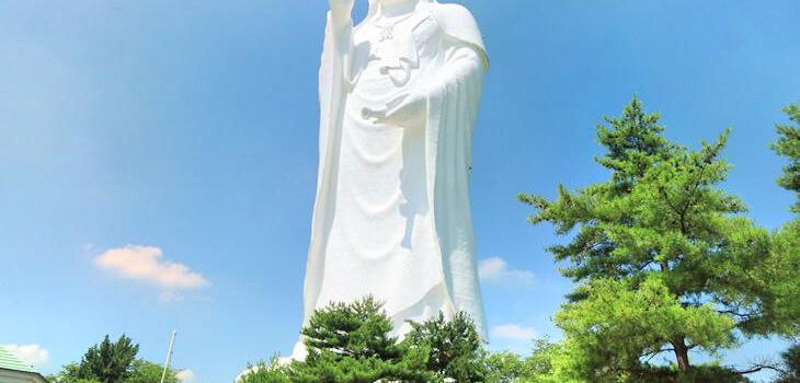 Sendai Dai Kannon (White-Robed Colossus)