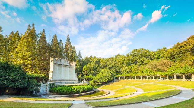 南京出發：中山陵景區+總統府+中國科舉博物館（江南貢院）+秦淮風光一日【私家團】