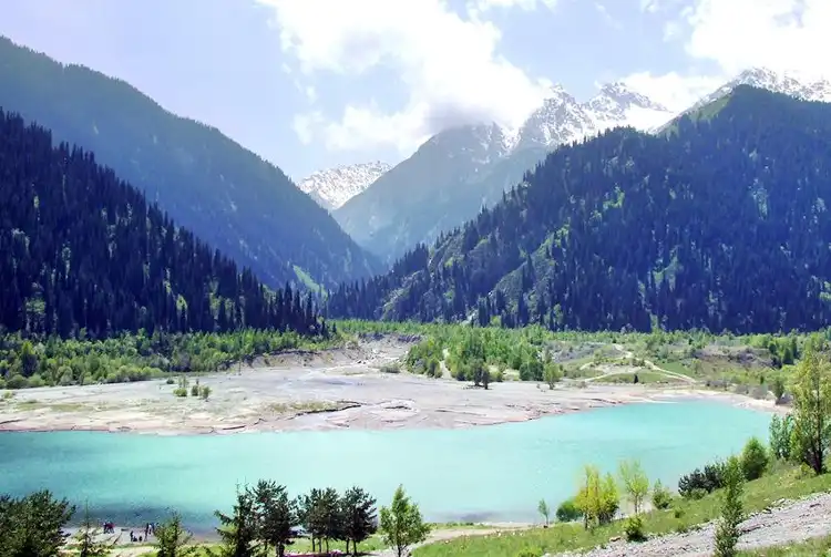 Hotels near Lake Issyk